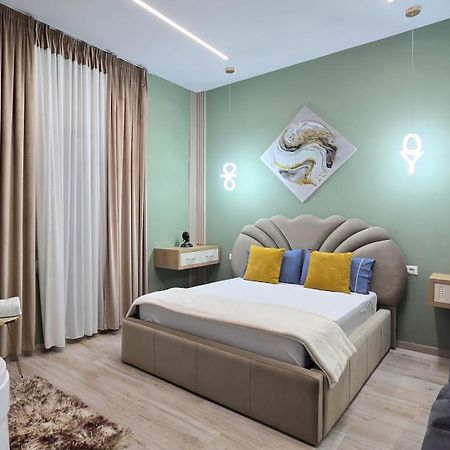 City Center Rooms And Apartments Дуррес Экстерьер фото