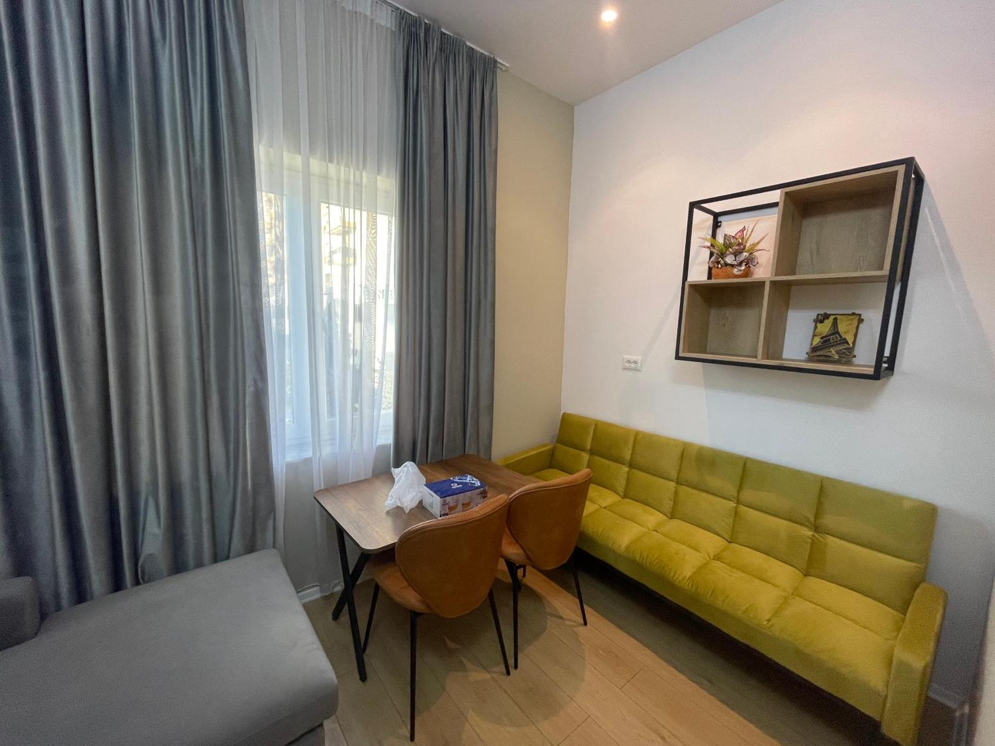 City Center Rooms And Apartments Дуррес Экстерьер фото