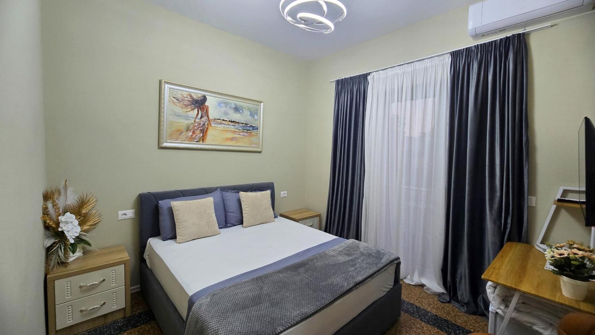 City Center Rooms And Apartments Дуррес Экстерьер фото